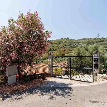 Orto Di Silvia By Interhome